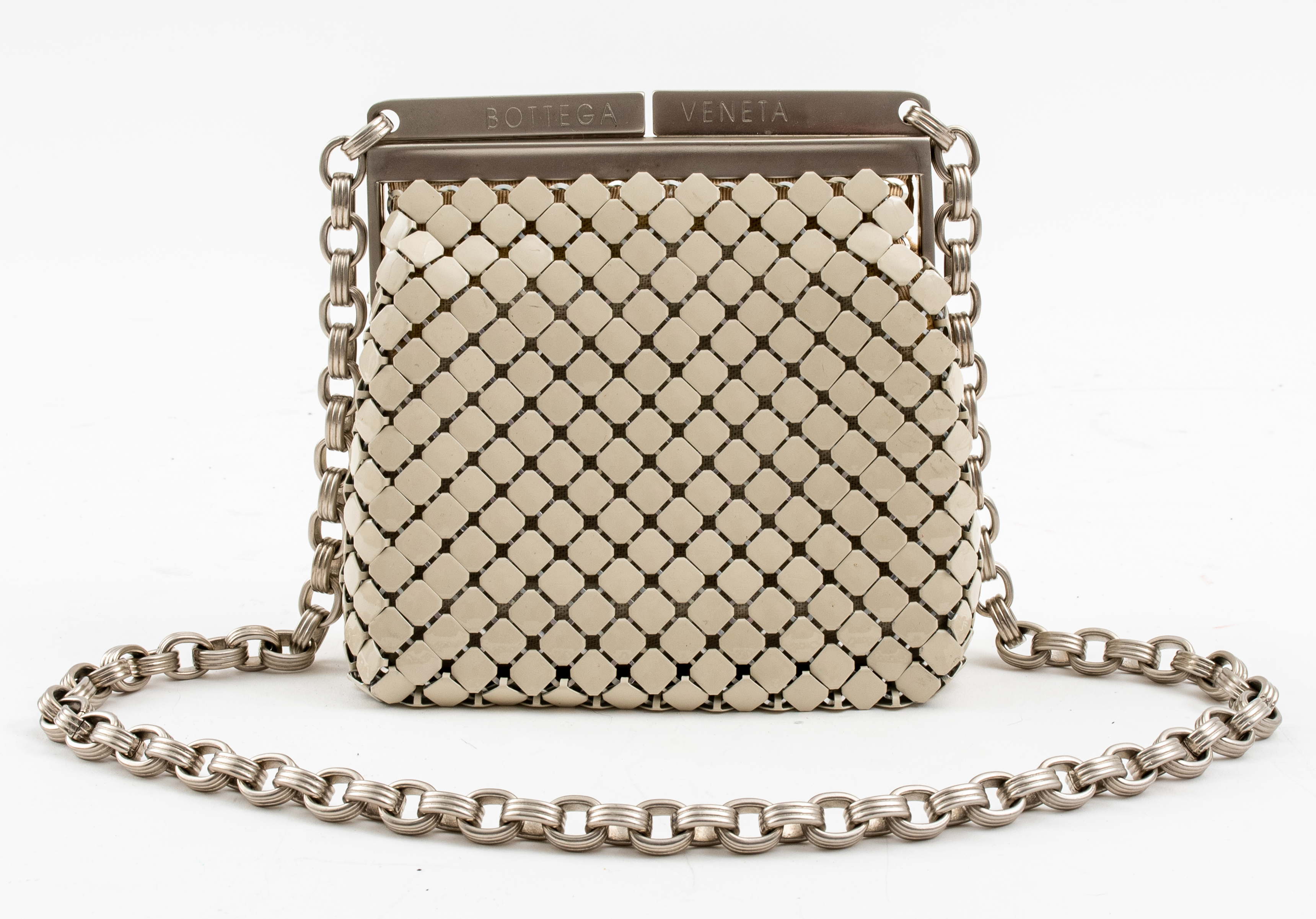 Appraisal: BOTTEGA VENETA WHITE SILVER-TONE METAL MESH BAG Bottega Veneta white