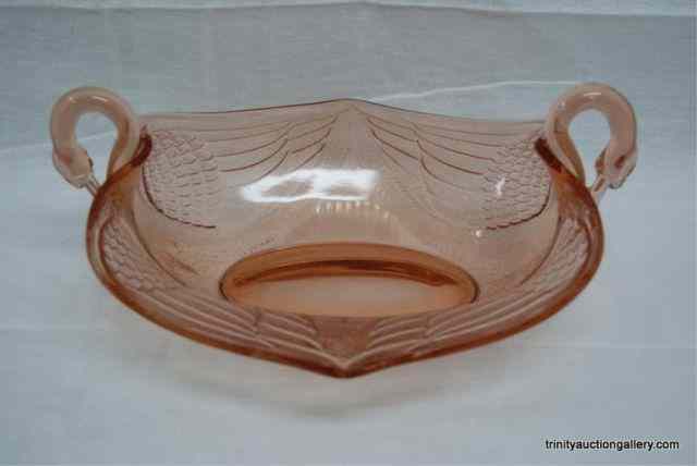 Appraisal: Vintage Pink Art Glass Double Swan Console BowlThis is for