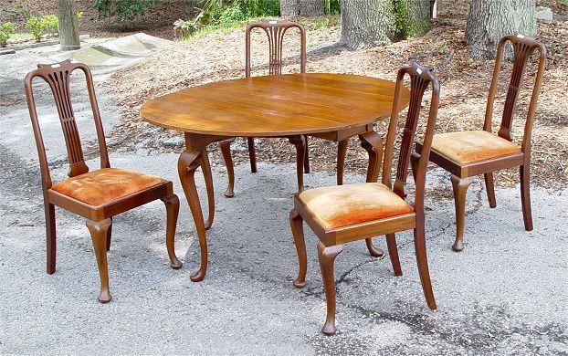 Appraisal: SOLID CHERRY QUEEN ANN STYLE GATE LEG TABLE AND CHAIRS