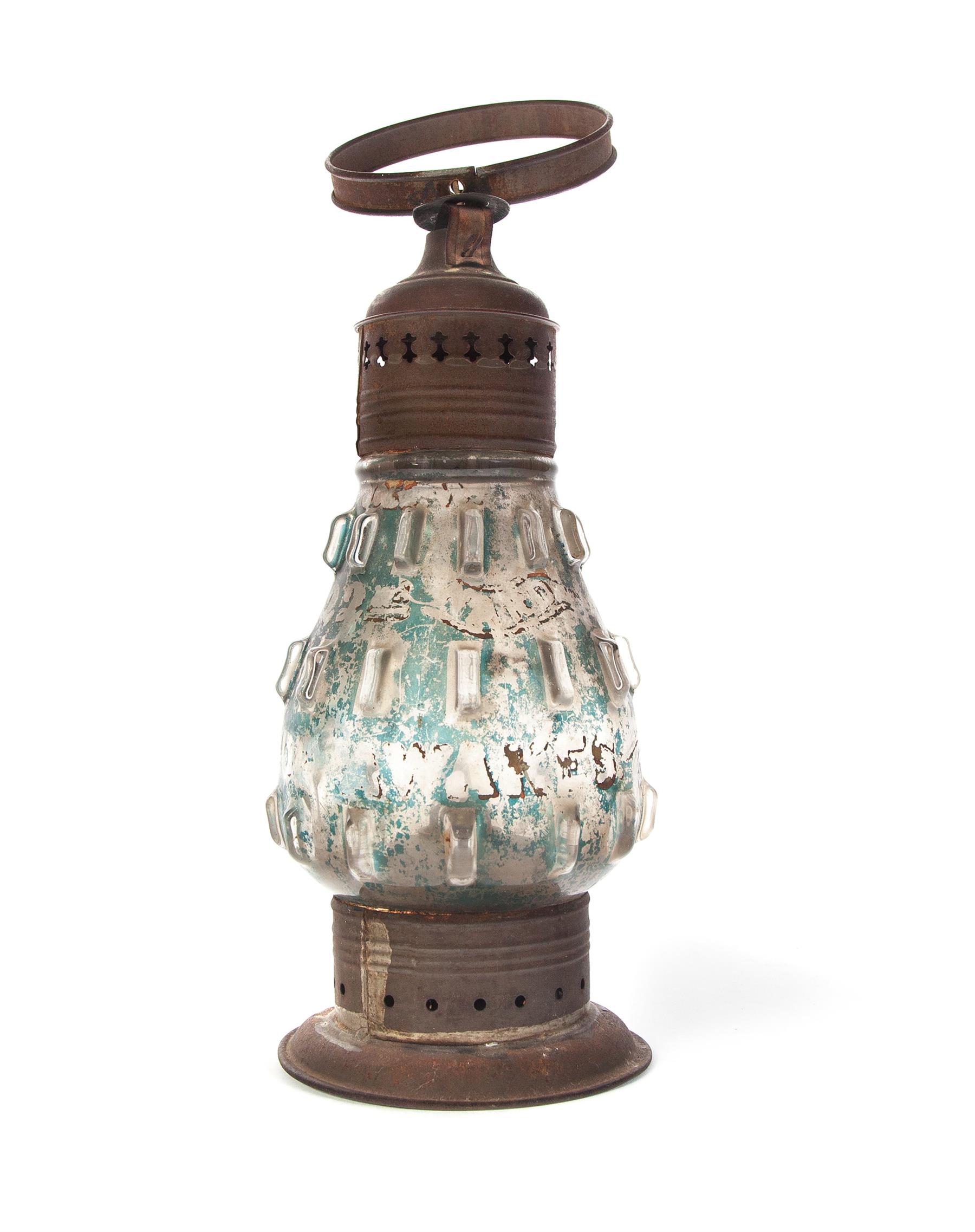 Appraisal: AMERICAN WIDE AWAKES LANTERN Ca Tin base with whale oil