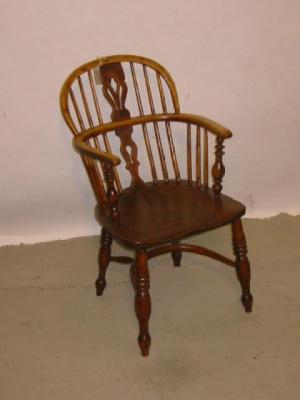 Appraisal: A WINDSOR ARM CHAIR in ash and elm with low