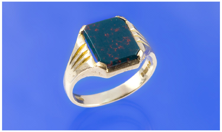 Appraisal: ct Gold Gents Signet Ring Mounted With A Rectangular Bloodstone