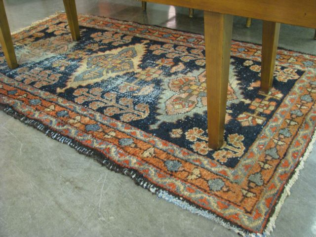 Appraisal: 's vintage oriental rug Persian Hamadan design ' x '