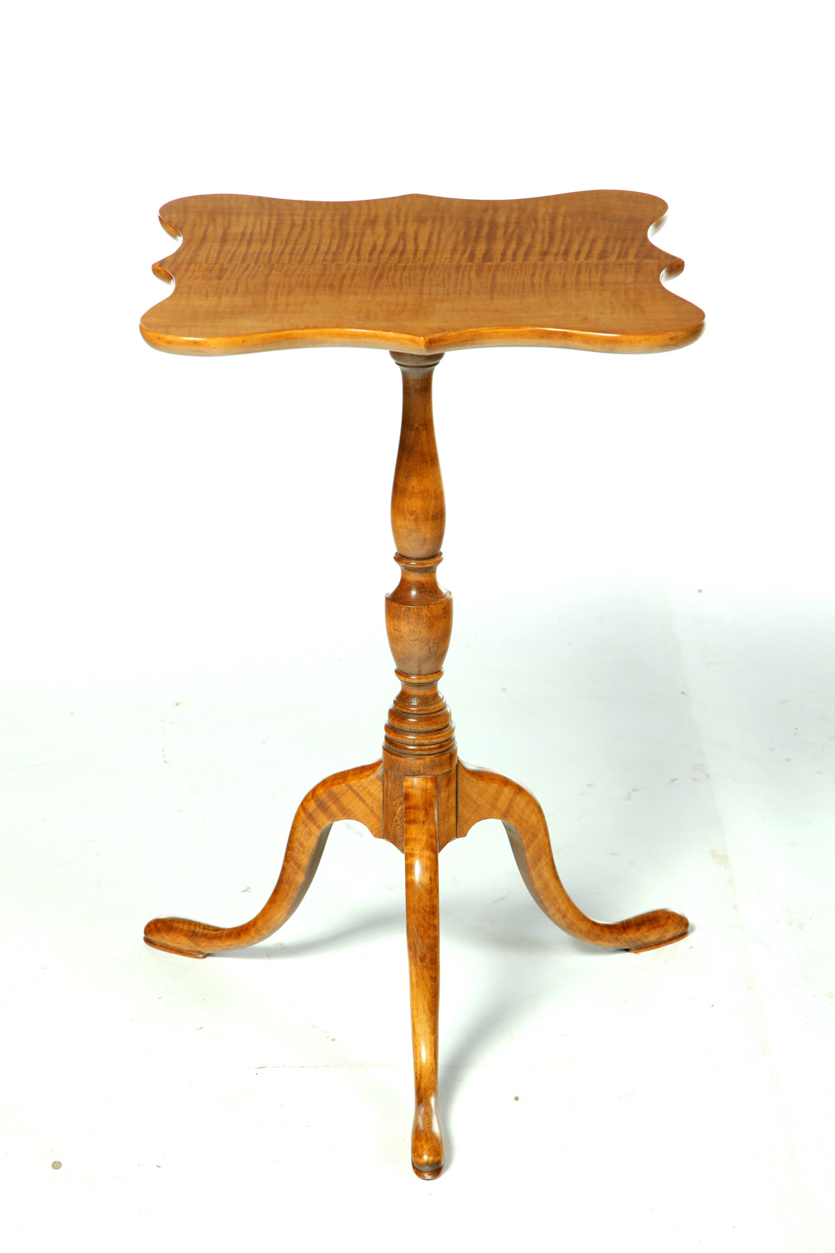 Appraisal: QUEEN ANNE-STYLE CANDLESTAND American th quarter- th century tiger maple