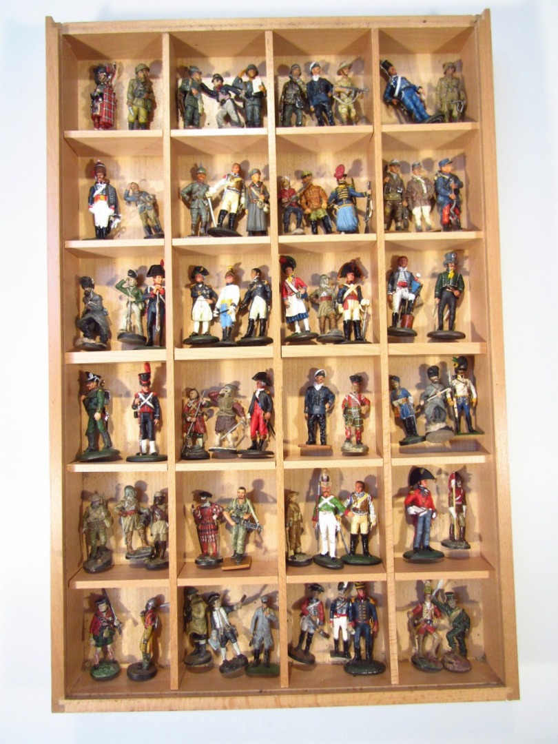 Appraisal: Various Del Prado collection metal figures war related and soldiers