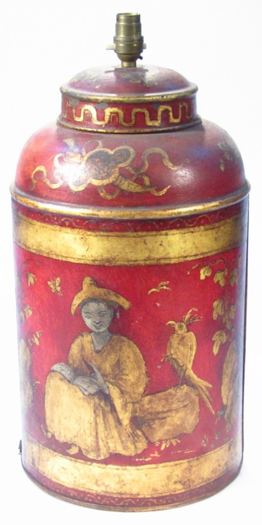 Appraisal: An early thC style Toleware Chinese tin tea canister of