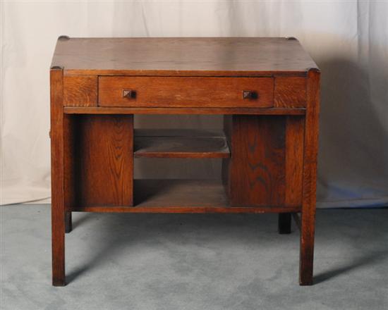 Appraisal: An Oak Arts and Crafts-style Small Desk having a flat