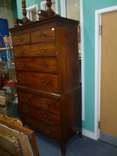 Appraisal: AN EARLY TH CENTURY MAHOGANY CHEST ON CHEST the upper