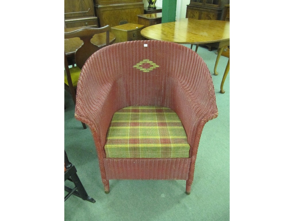 Appraisal: Lloyd Loom wicker chair