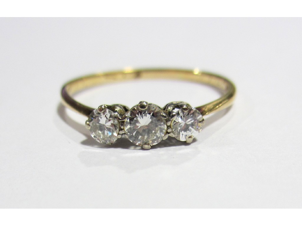 Appraisal: An eighteen carat gold and platinum diamond three stone ring