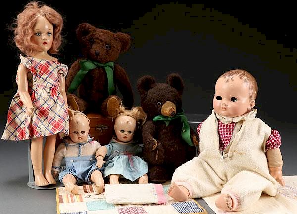 Appraisal: A GROUP OF COMPOSITION DOLLS AND TEDDY BEARS A GROUP