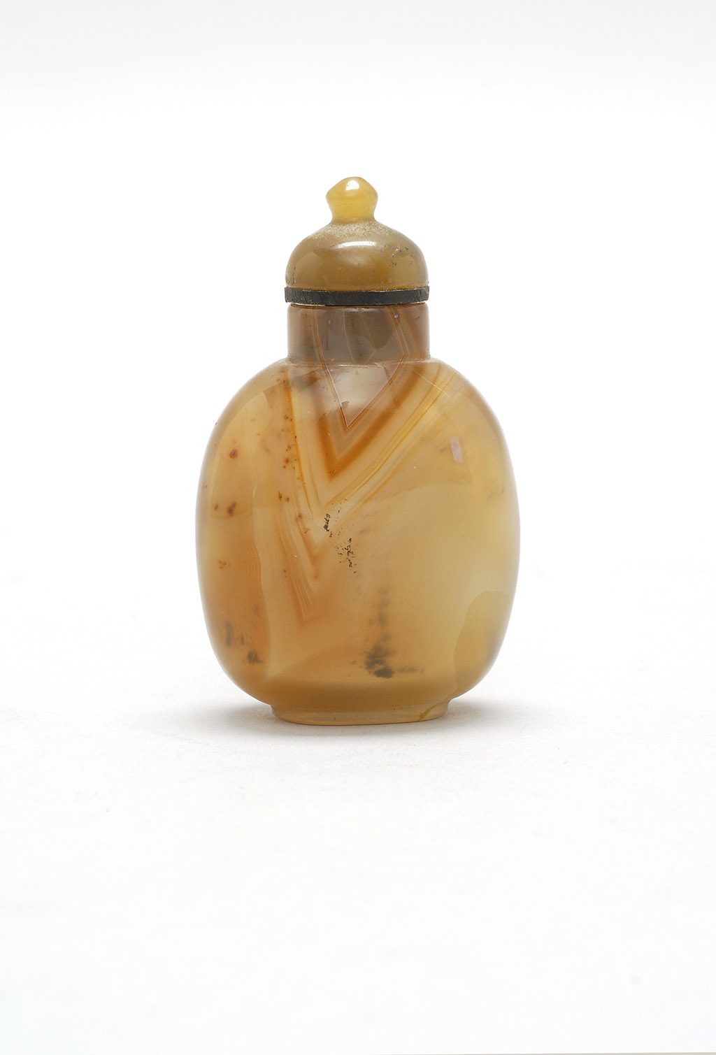 Appraisal: CHALCEDONY AGATE SNUFF BOTTLE Circa In ovoid form with conforming