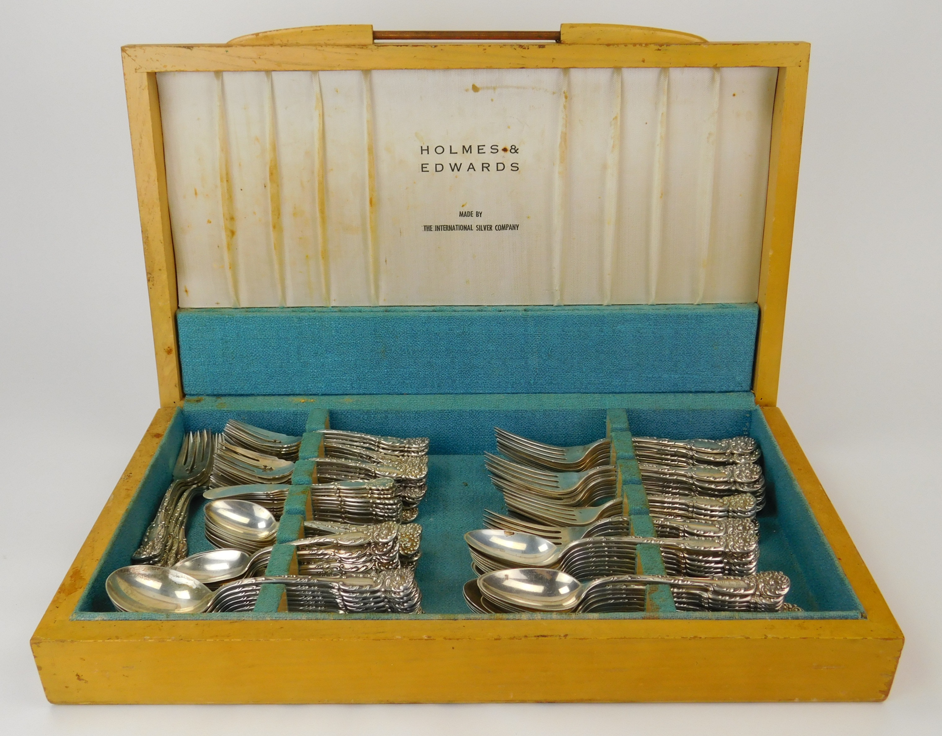 Appraisal: Reed Barton sterling silver flatware service ''Le Reine'' pattern- including