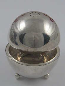 Appraisal: A white metal tests silver Japanese cruet the pepper fitting