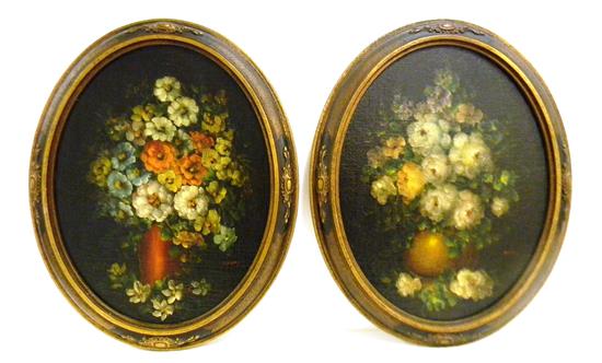 Appraisal: Pair of Victorian style oval still life paintings depicts flowers