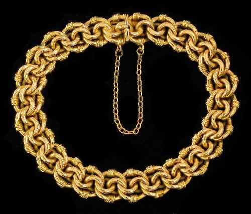 Appraisal: A late Victorian ct gold mm interlinked loop pattern bracelet