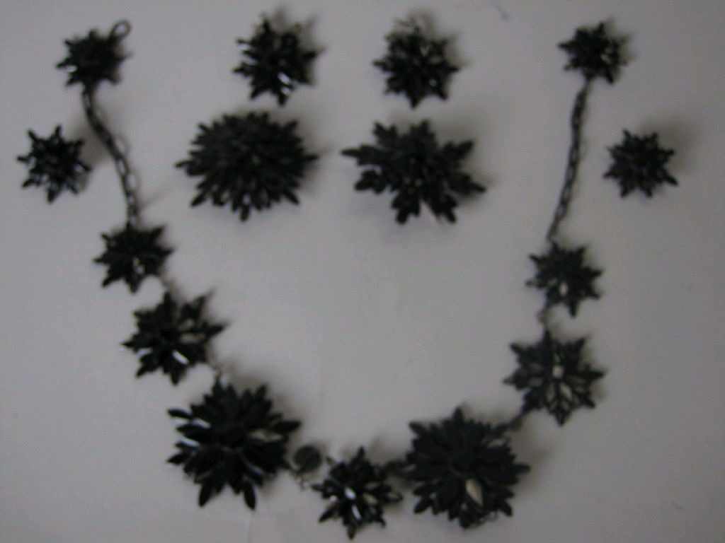 Appraisal: A Victorian Jet Flower Necklace later adapted to make additional