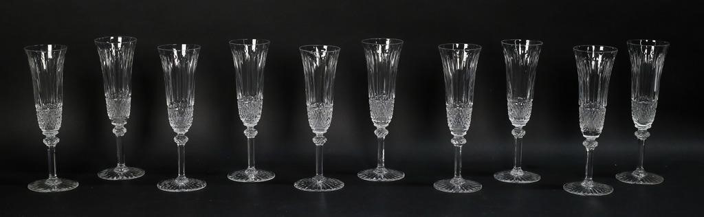 Appraisal: ST LOUIS CHAMPAGNE FLUTES IN TOMMY PATTERN St Louis champagne