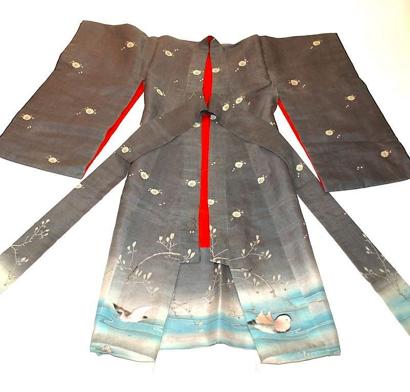 Appraisal: A Japanese Silk Child's Kimono From the Collection of Jay