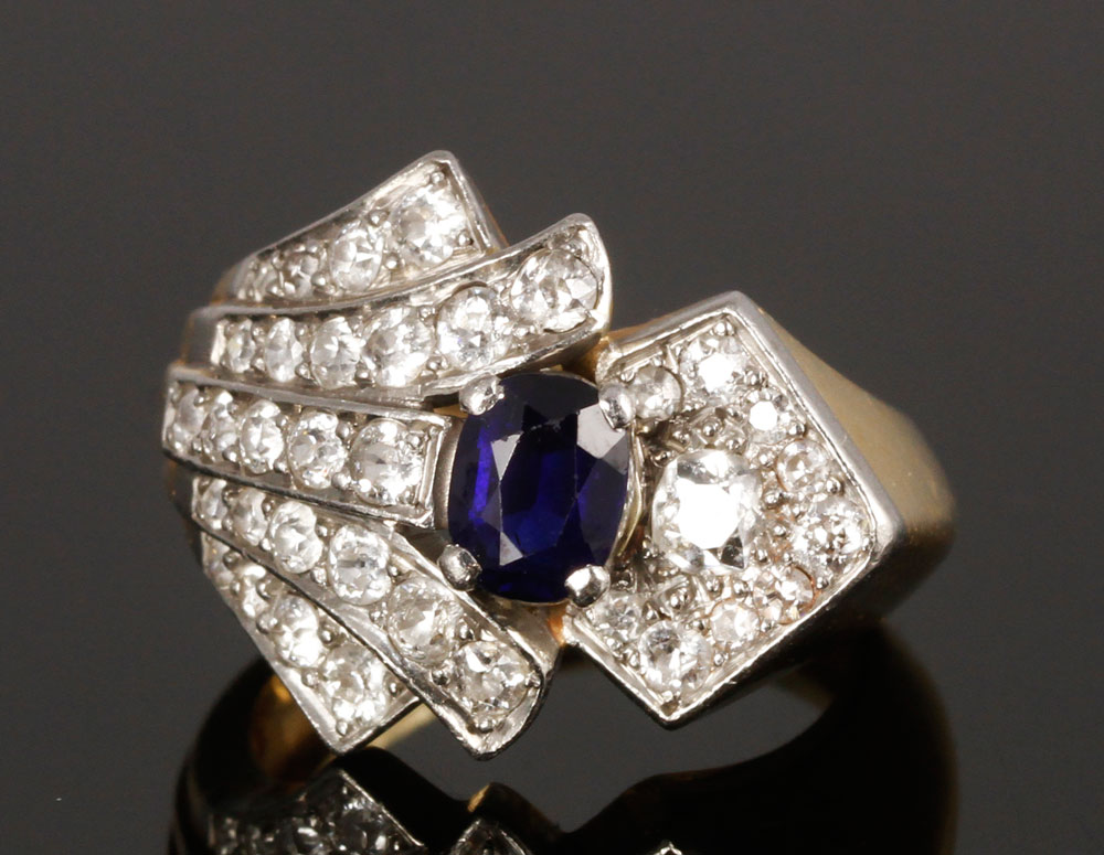 Appraisal: - K Diamond and Sapphire Ring K yellow gold diamond