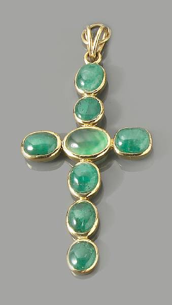 Appraisal: A cabochon emerald and k gold cross length x in