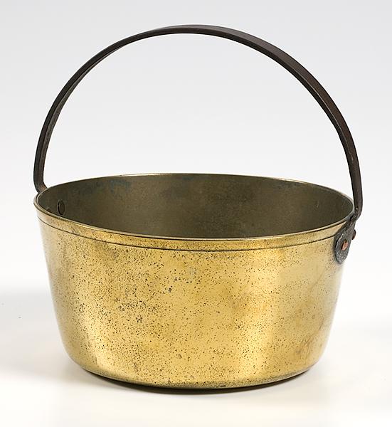 Appraisal: JELLY KETTLE OF BRASS WITH IRON HANDLE American th century