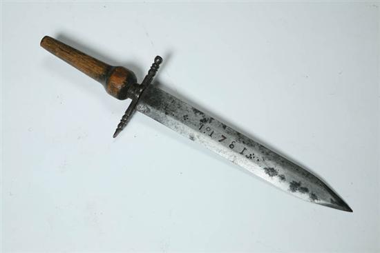 Appraisal: PLUG BAYONET American or English th century Double-edged blade with