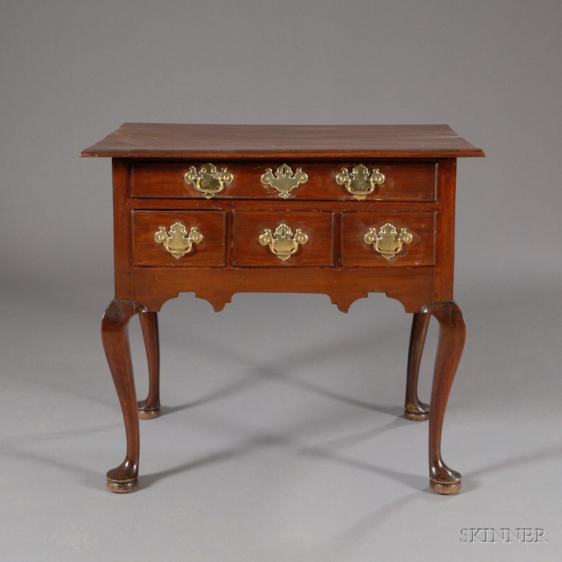 Appraisal: Queen Anne Mahogany Dressing Table Salem Massachusetts area l -