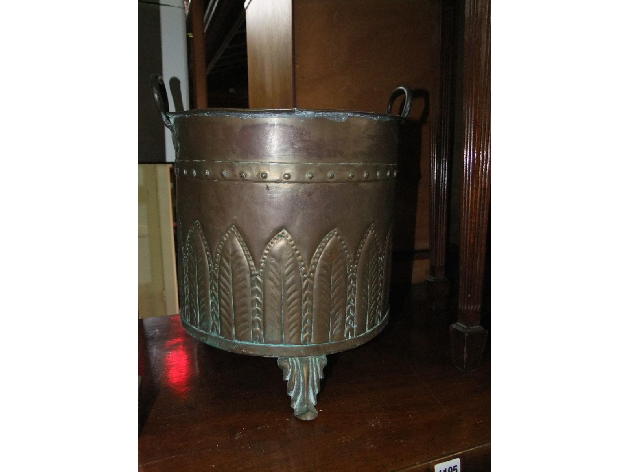 Appraisal: A good quality Victorian copper coal bin of cylindrical form