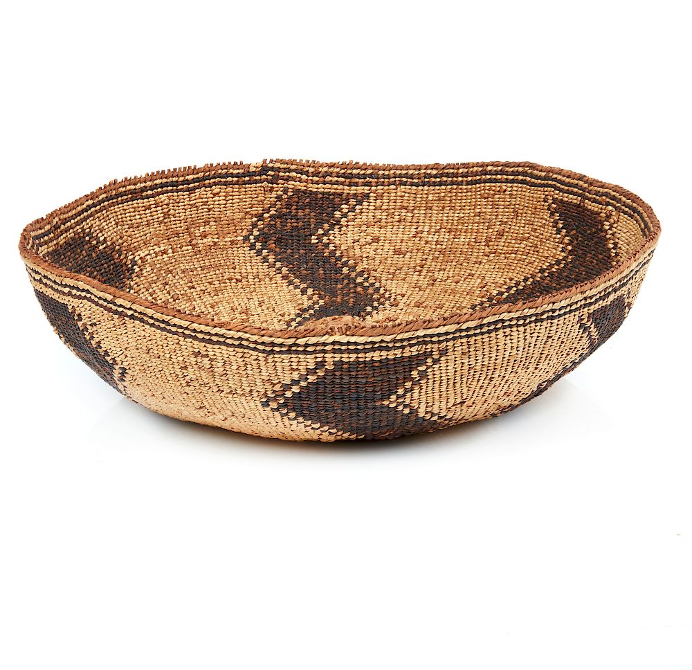 Appraisal: Pit River Hat Creek Basket Pit River Hat Creek basket