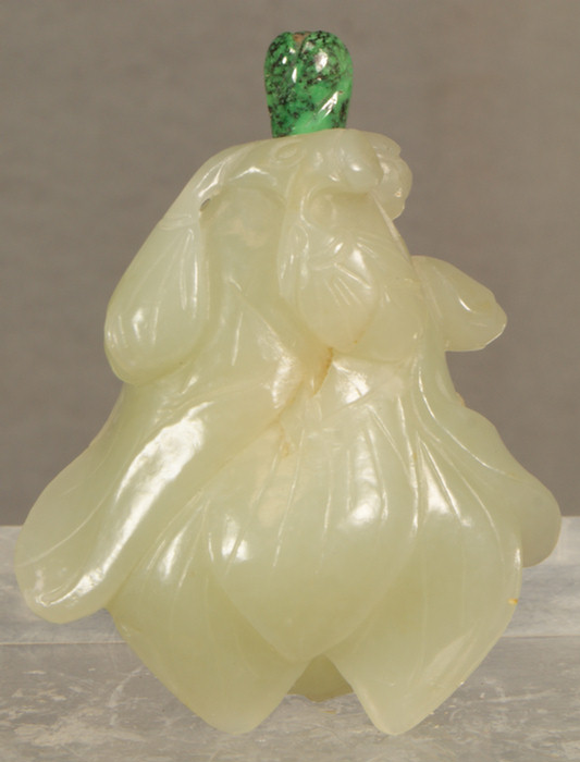 Appraisal: Mutton fat jade Chinese snuff bottle modeled as a flower