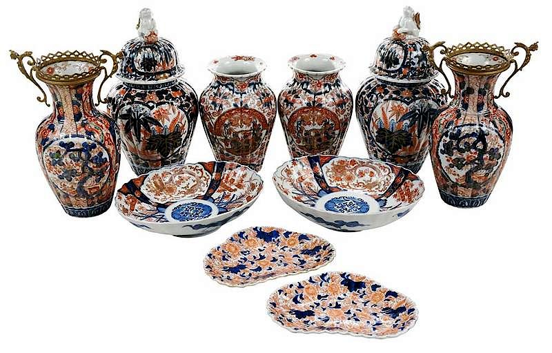 Appraisal: Ten Japanese Imari Porcelain Objects th th century comprising pair