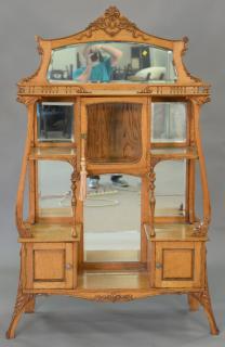 Appraisal: Victorian oak etagere circa ht in wd in dp in