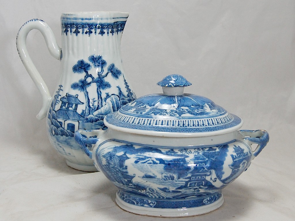 Appraisal: Chinese th century blue white ewer and Chinese blue and