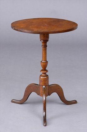 Appraisal: NEW ENGLAND FIGURED MAPLE TRIPOD CANDLESTAND The fixed circular top