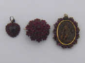 Appraisal: A mixed lot comprising a 'Bohemian' garnet and seed pearl