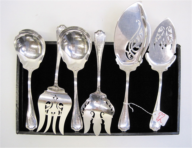 Appraisal: SIX PIECES REED BARTON STERLING FLATWARE in the Hepplewhite Engraved