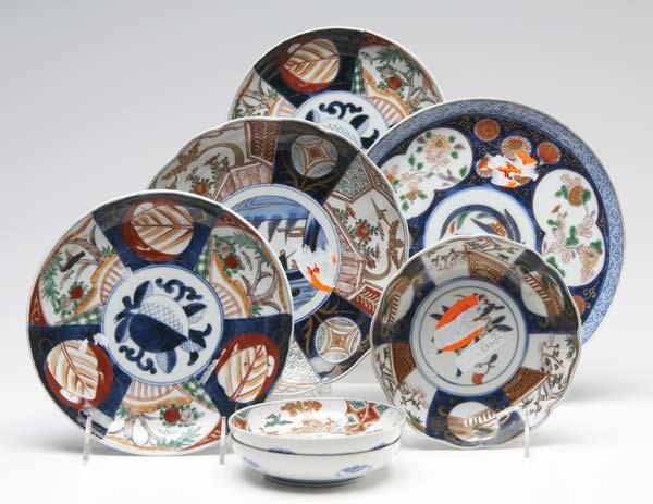 Appraisal: JAPANESE PORCELAIN Seven Imari plates th th C Largest dia