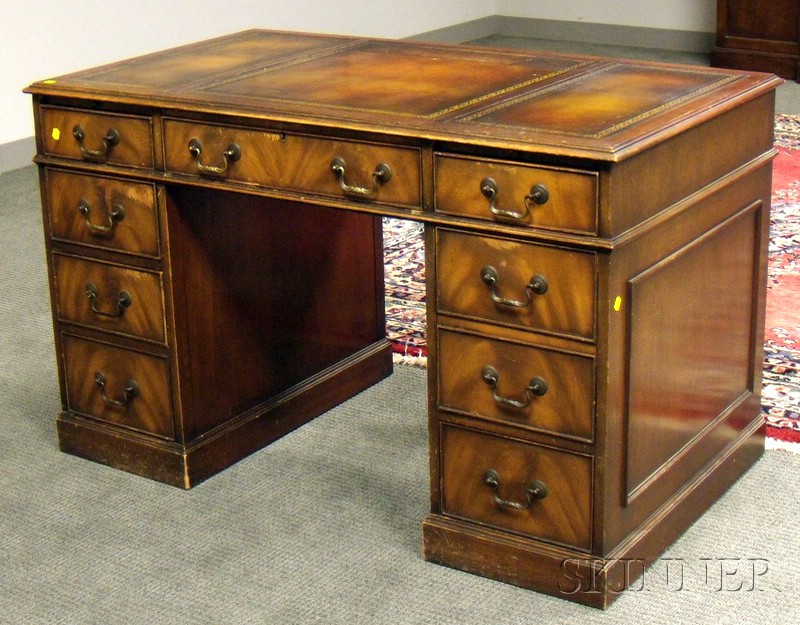 Appraisal: Georgian-style Mahogany Flat-top Double-Pedestal Desk with Leather-inset Writing Surface ht