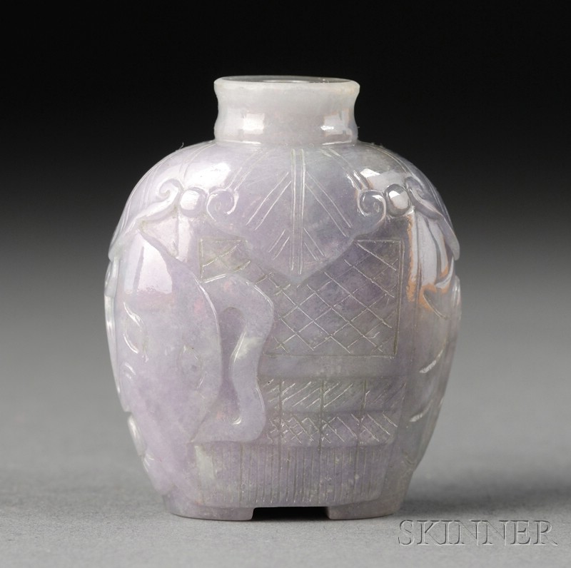 Appraisal: Jade Snuff Bottle stone of lavender-gray carved as a caparisoned