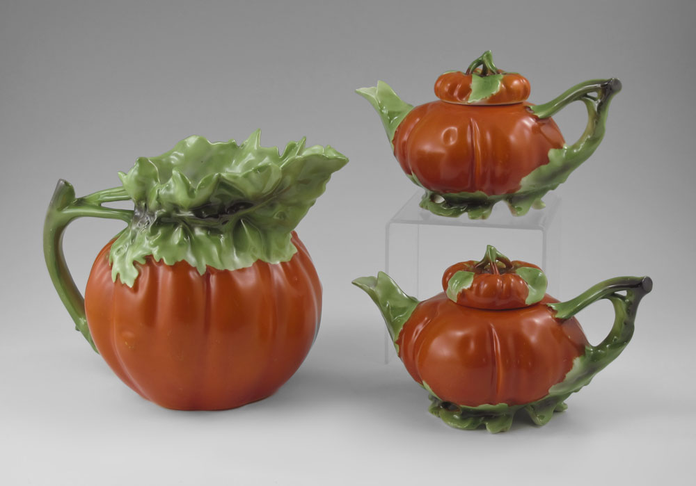 Appraisal: ROYAL BAYREUTH TOMATO PITCHER TEAPOTS pieces in the Tomato pattern