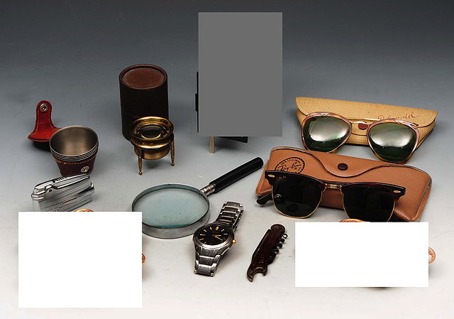 Appraisal: A COLLECTION OF GENTLEMANS ACCESSORIES TO INCLUDE a pair of