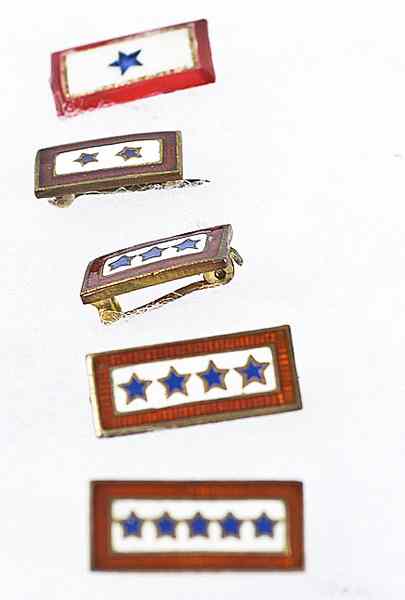 Appraisal: US WWII Sons In Service Pins Lot of Five with