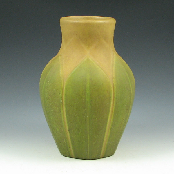 Appraisal: Roseville Early Velmoss - Vase Roseville Early Velmoss - matte