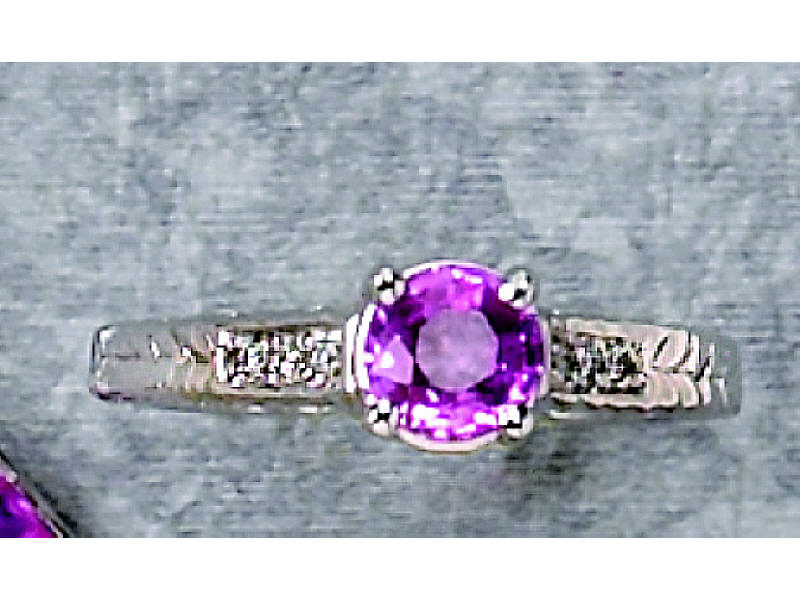 Appraisal: PINK SAPPHIRE RING k white gold ring set with one