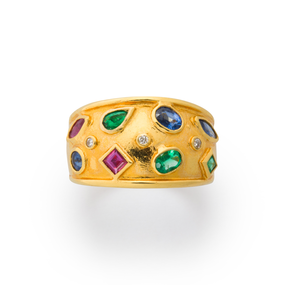 Appraisal: A GEMSTONE AND FOURTEEN KARAT GOLD RING A gemstone and