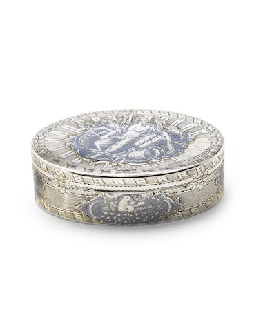 Appraisal: An th century Russian silver-gilt and niello snuff box by