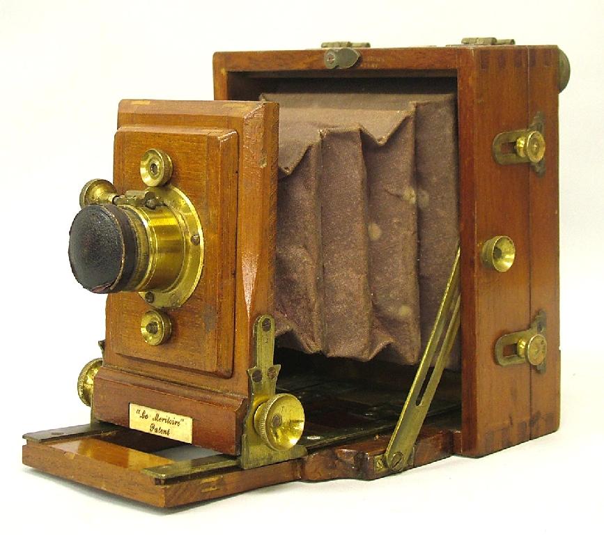 Appraisal: J Lancaster Son 'Le Meritoire' x quarter plate camera with