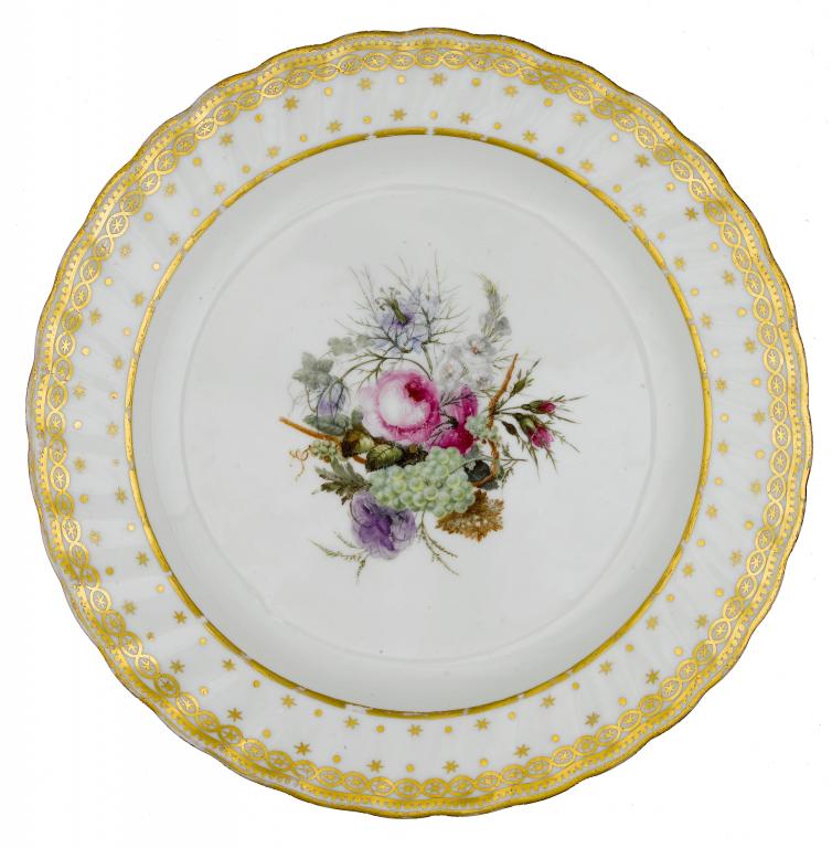 Appraisal: A DERBY FLUTED PLATE painted by William Billingsley with roses