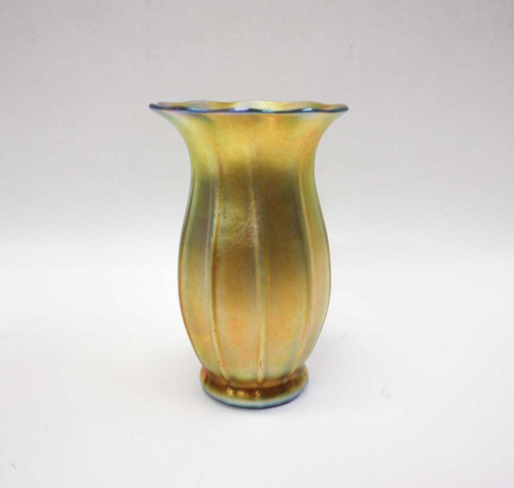 Appraisal: STEUBEN GOLD AURENE IRIDESCENT ART GLASS VASE with flared mouth